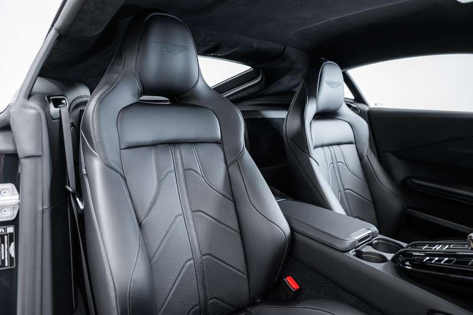 Aston Martin Vantage - Imagem 5