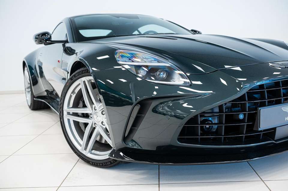 Aston Martin Vantage - Imagem 9