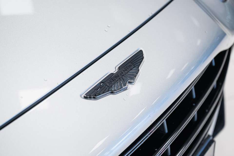 Aston Martin DBX - Imagem 8