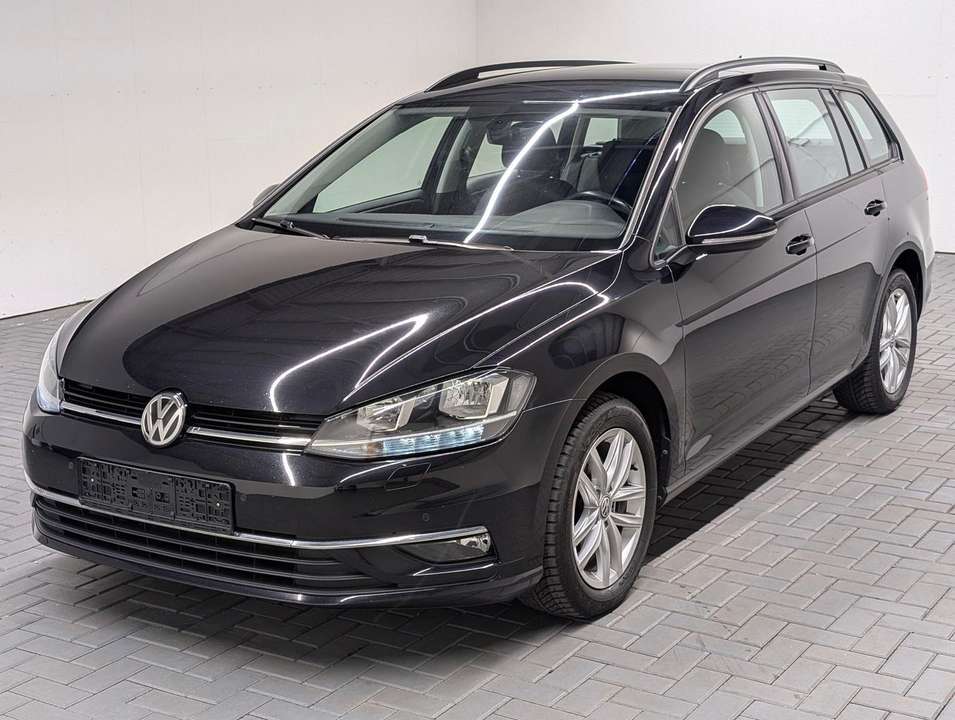 Volkswagen Golf - Imagem 1