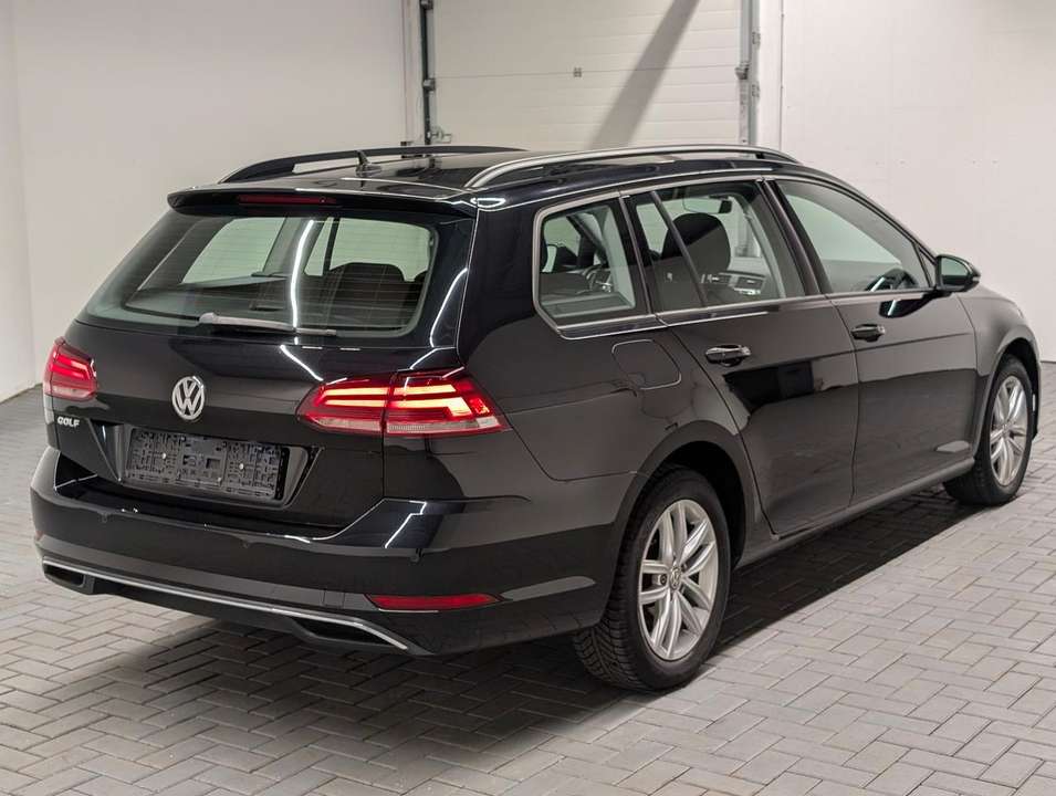 Volkswagen Golf - Imagem 4