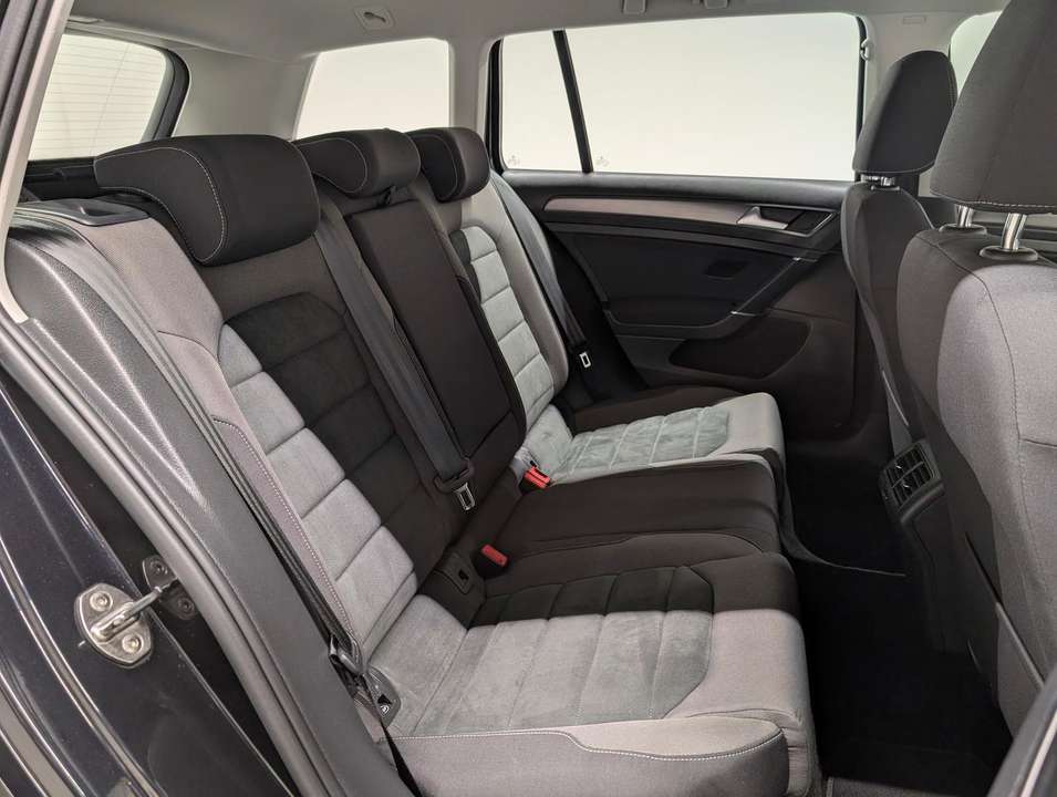 Volkswagen Golf - Imagem 12