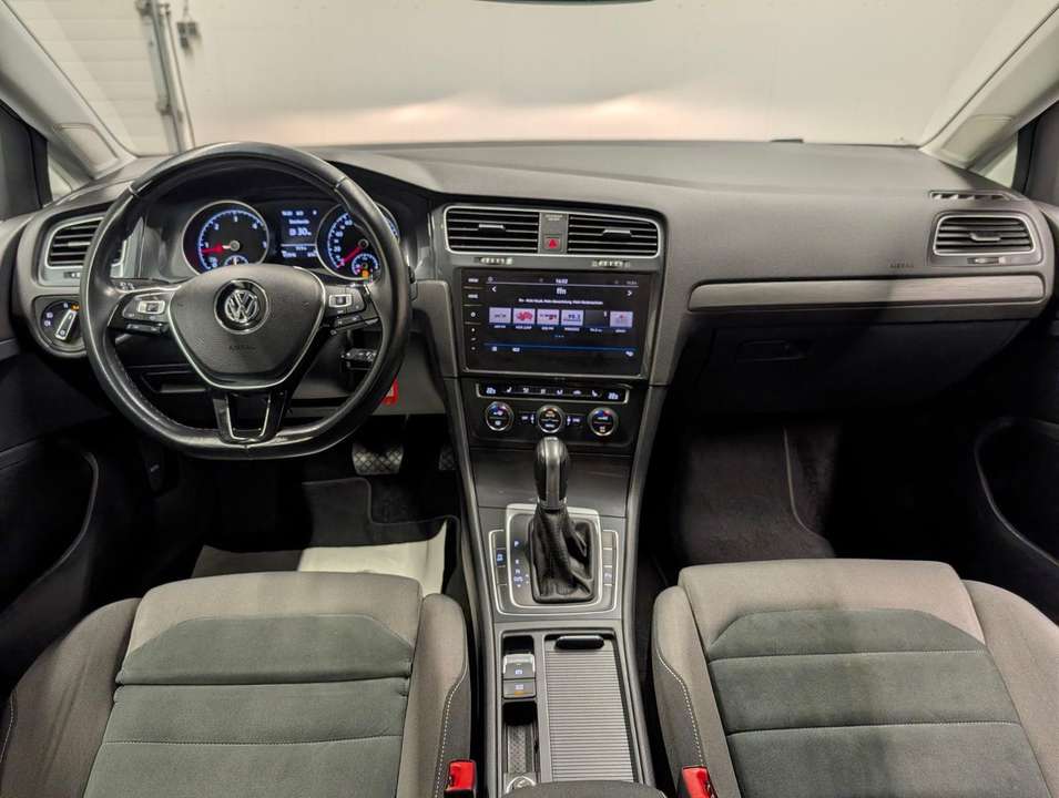 Volkswagen Golf - Imagem 13