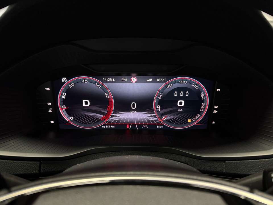 Skoda Karoq - Imagem 13