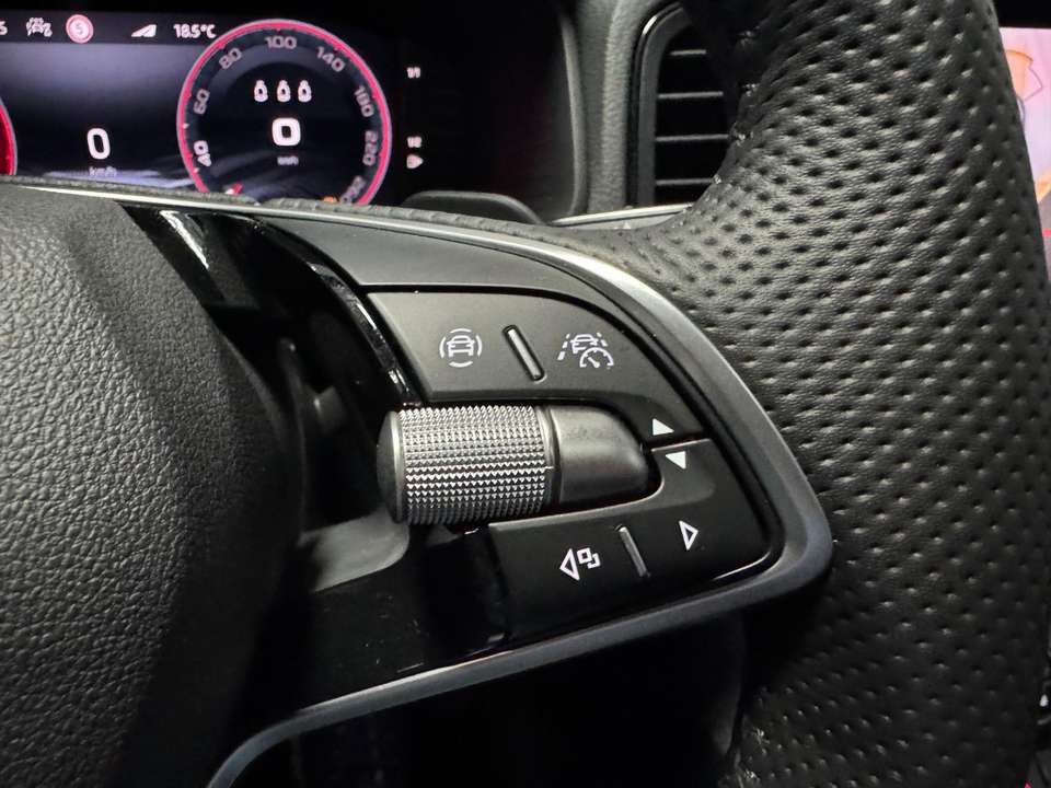 Skoda Karoq - Imagem 15