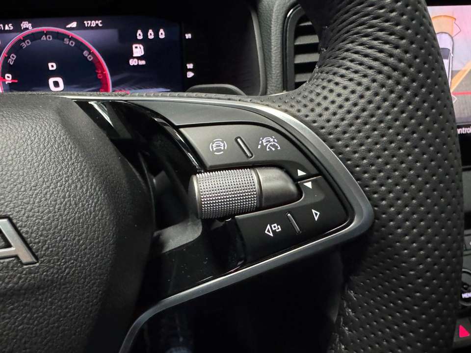 Skoda Karoq - Imagem 15