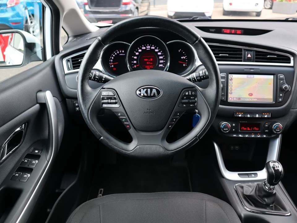 Kia Ceed / cee'd - Imagem 11