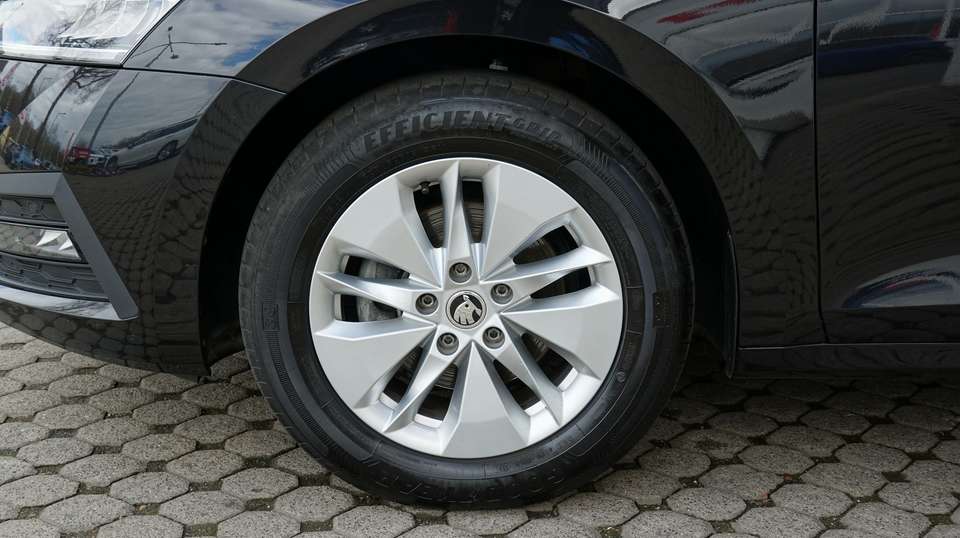 Skoda Octavia - Imagem 9