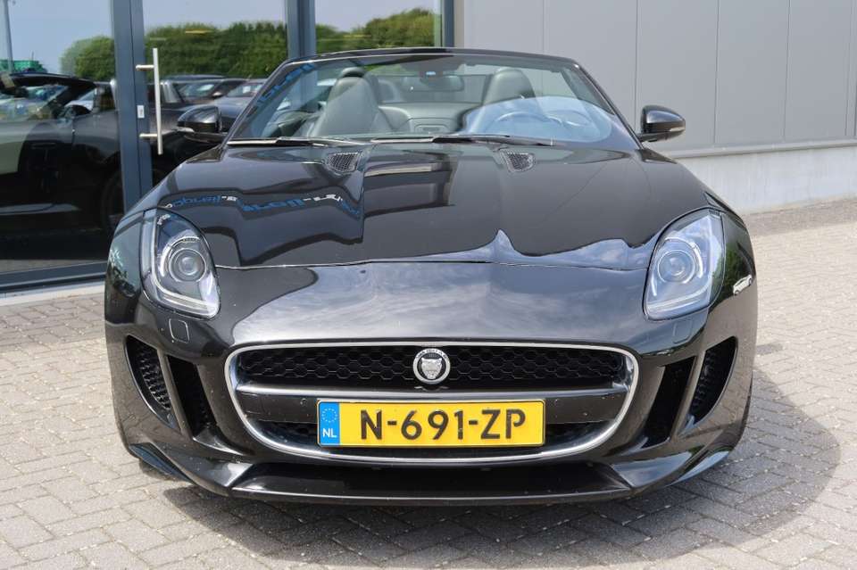 Jaguar F-Type - Imagem 2