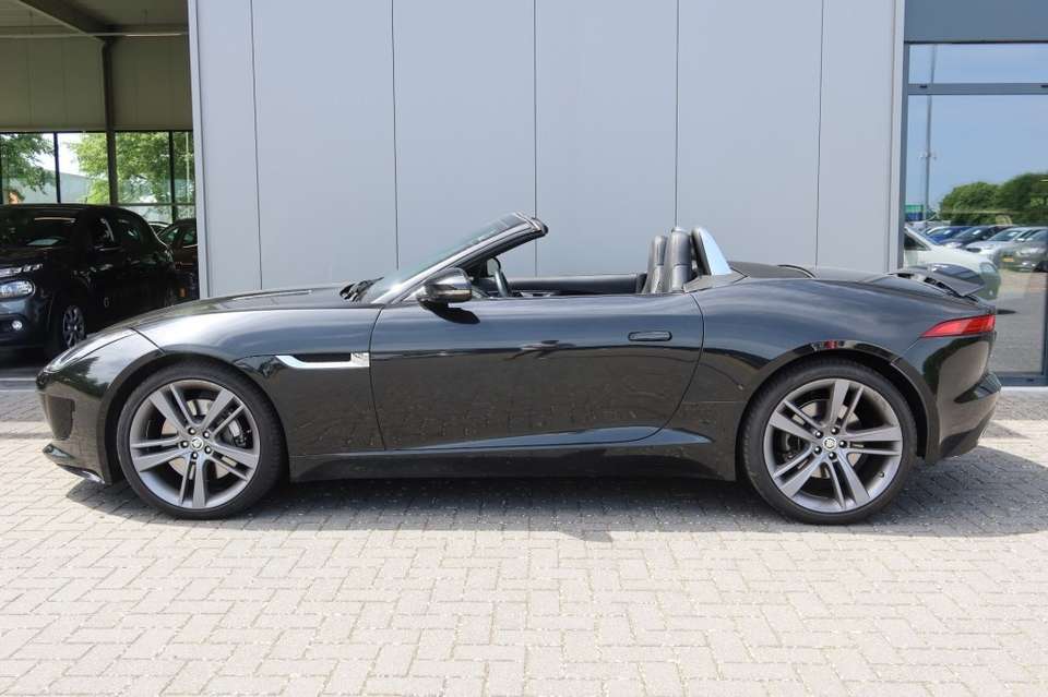 Jaguar F-Type - Imagem 3