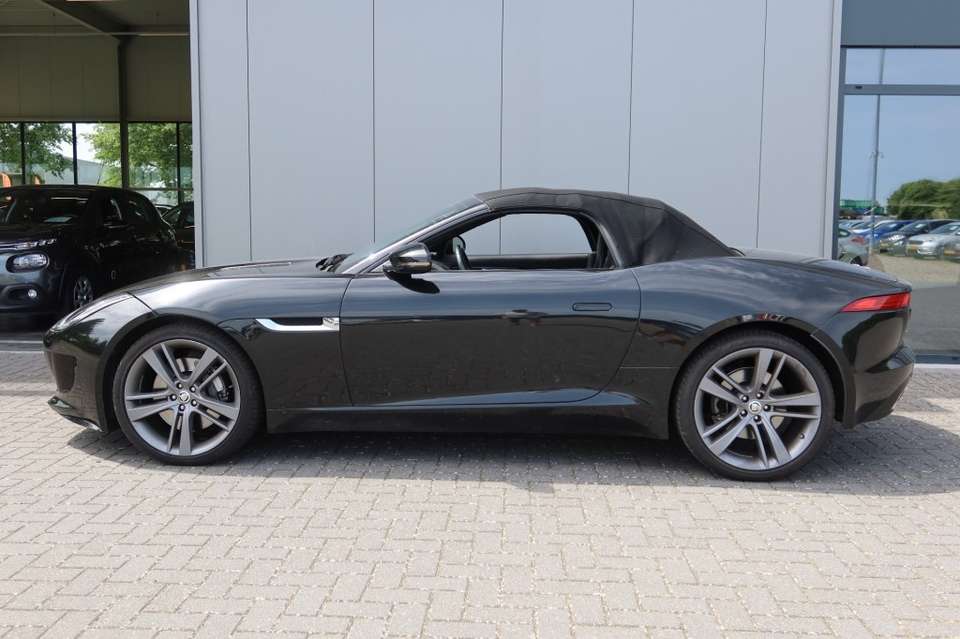 Jaguar F-Type - Imagem 4