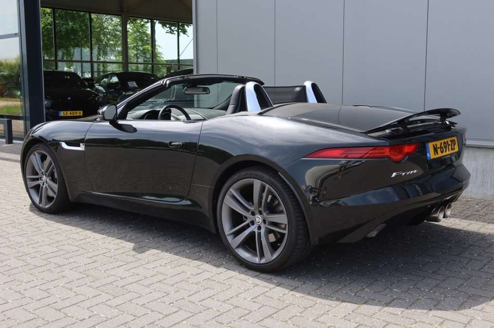 Jaguar F-Type - Imagem 5