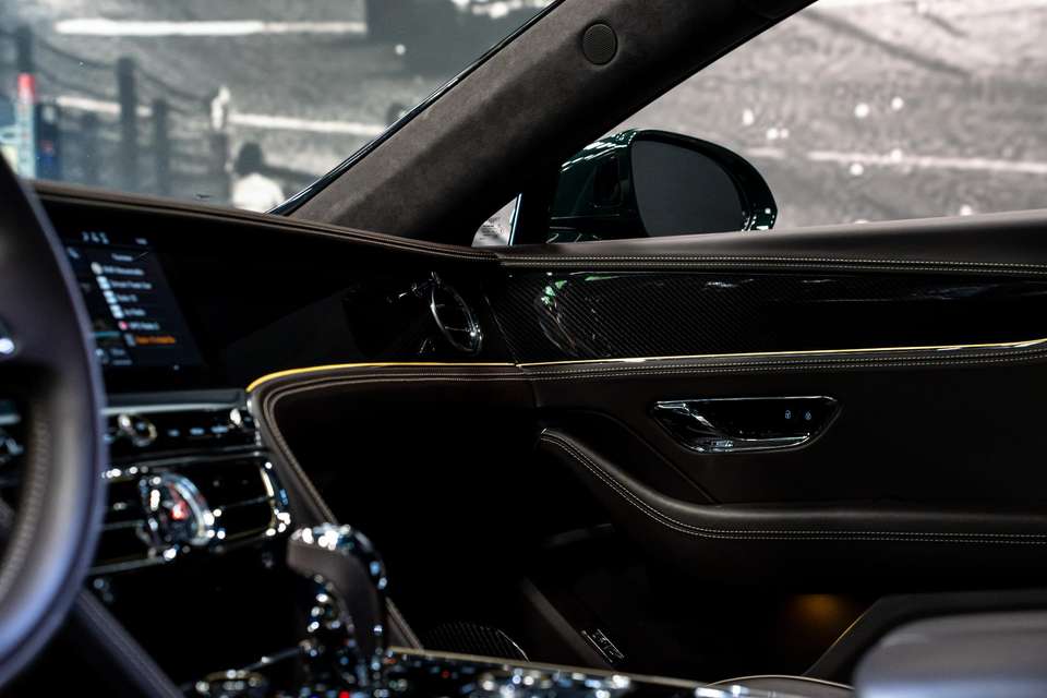 Car picture 9