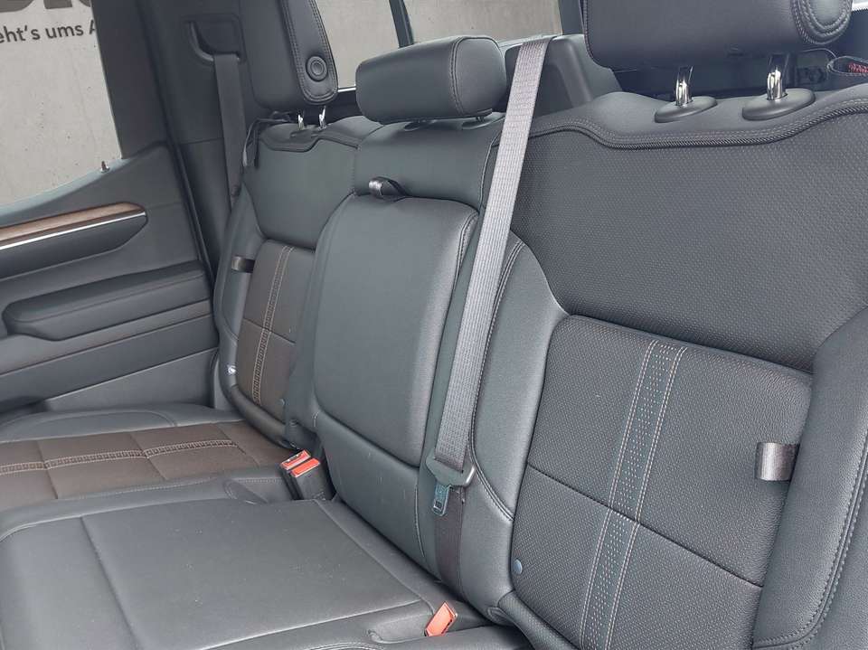 Chevrolet Silverado - Imagem 13