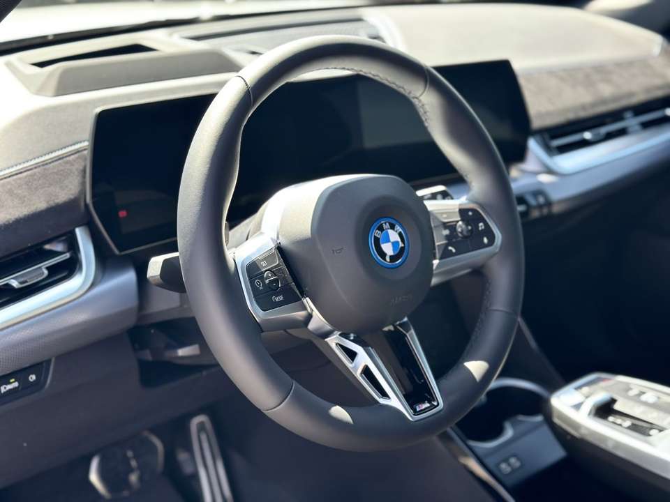 BMW iX1 - Imagem 9
