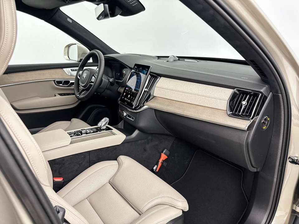 Volvo XC90 - Imagem 11