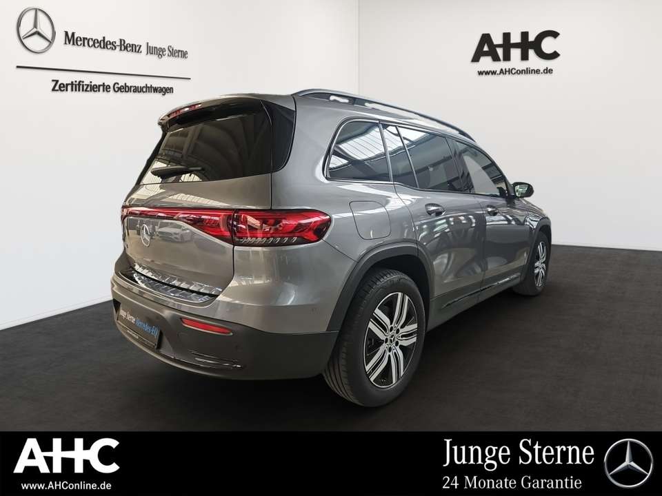 Mercedes-Benz EQB 250 - Imagem 3
