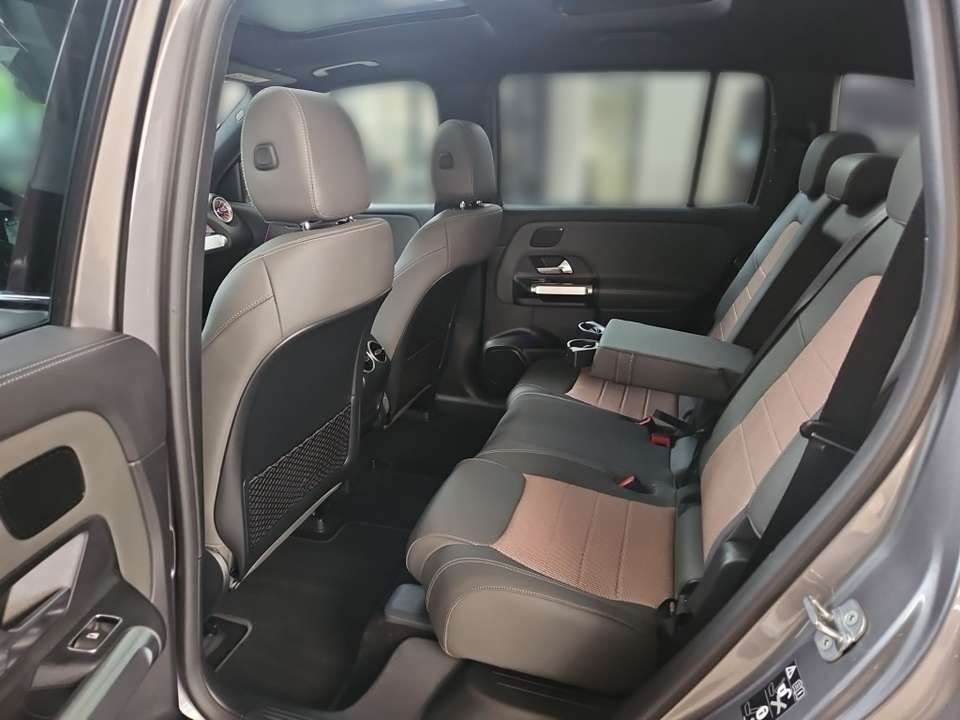 Mercedes-Benz EQB 250 - Imagem 11