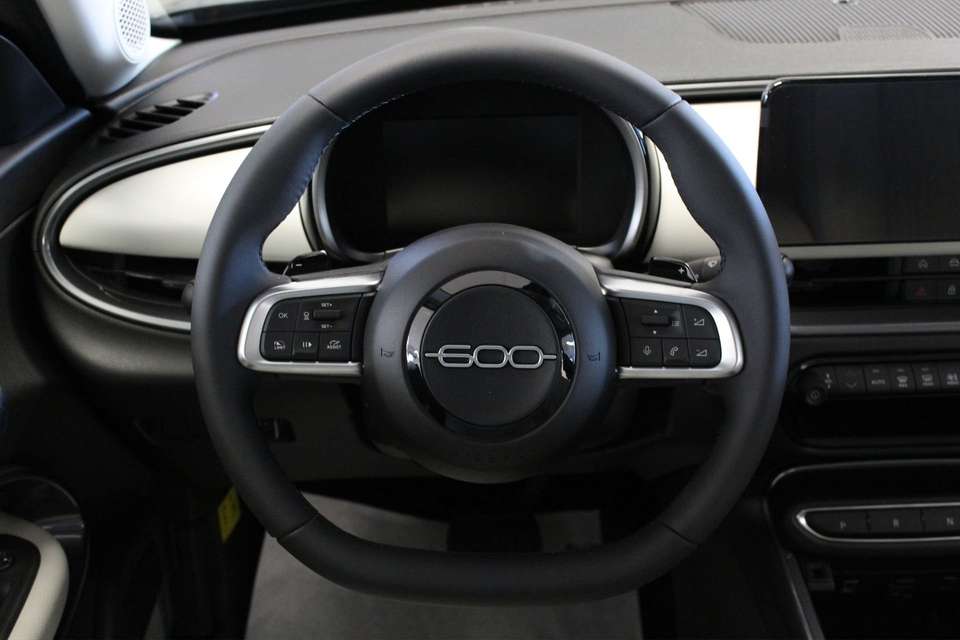 Fiat 600 - Imagem 13