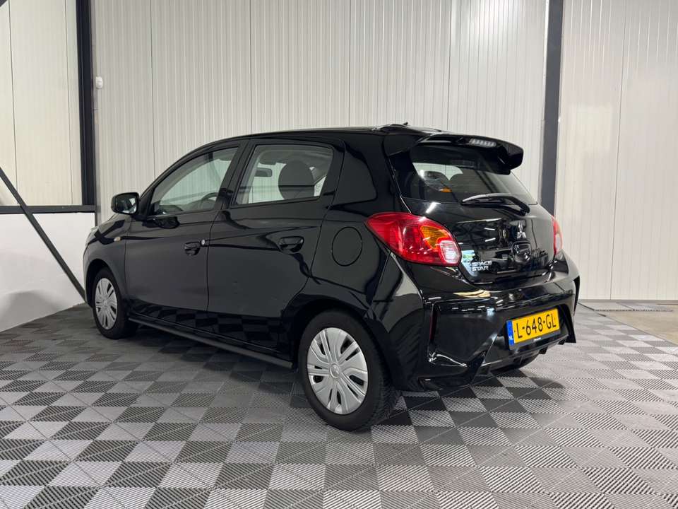 Mitsubishi Space Star - Imagem 7