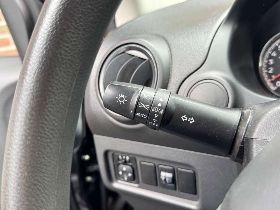 Mitsubishi Space Star - Imagem 13