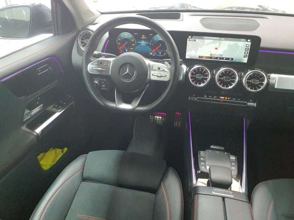 Mercedes-Benz GLB 220 - Imagem 5