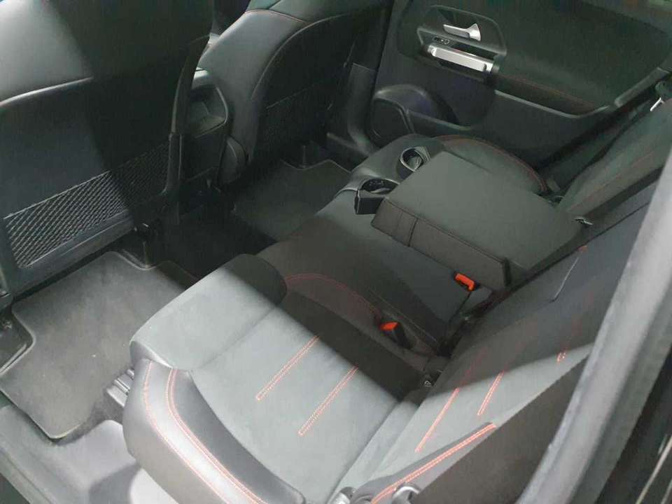 Mercedes-Benz GLB 220 - Imagem 8