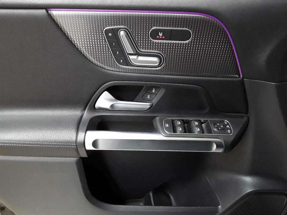 Mercedes-Benz GLB 200 - Imagem 4