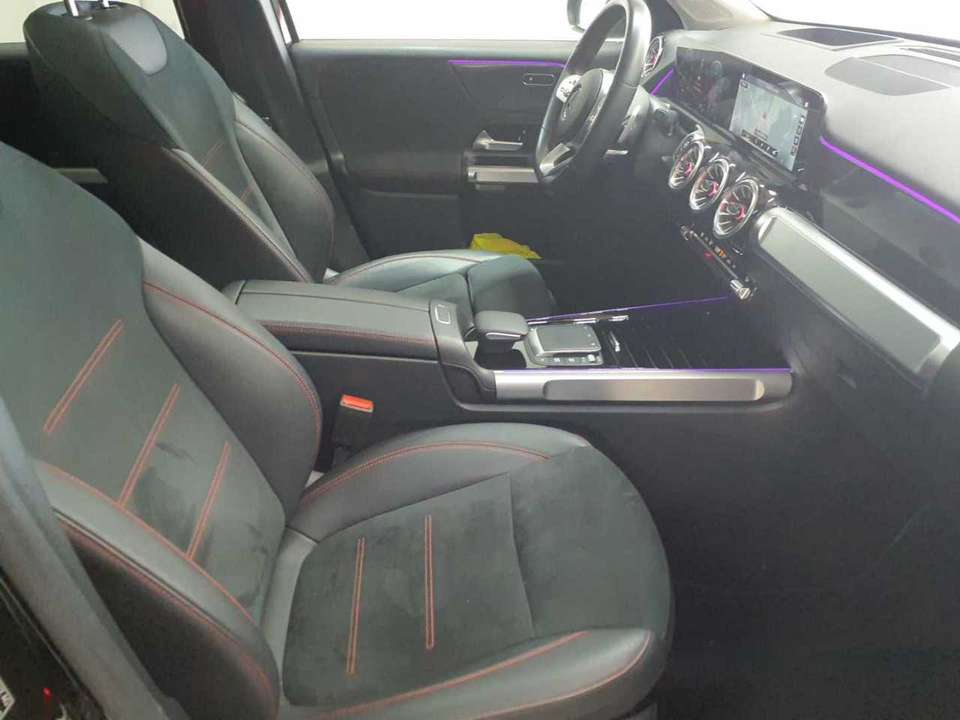 Mercedes-Benz GLB 220 - Imagem 11