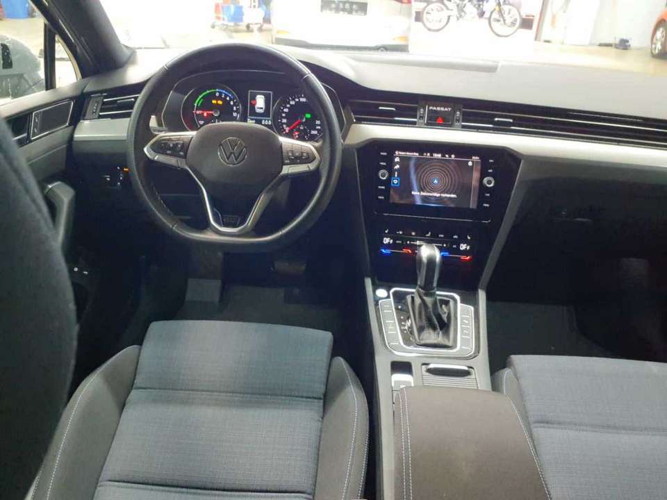 Volkswagen Passat - Imagem 5