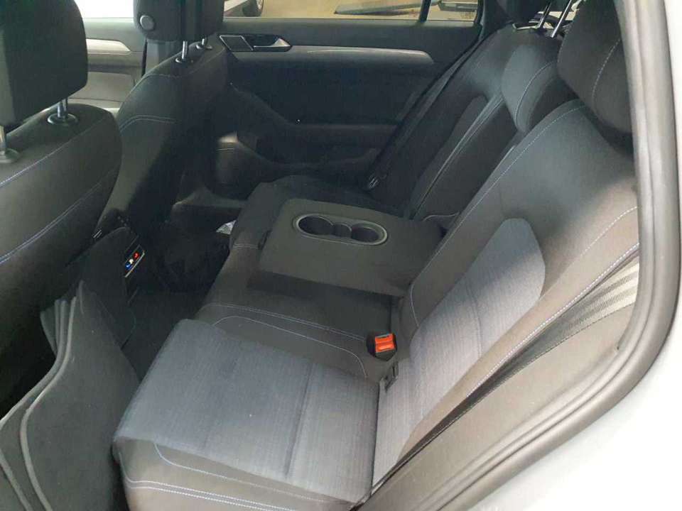 Volkswagen Passat - Imagem 7