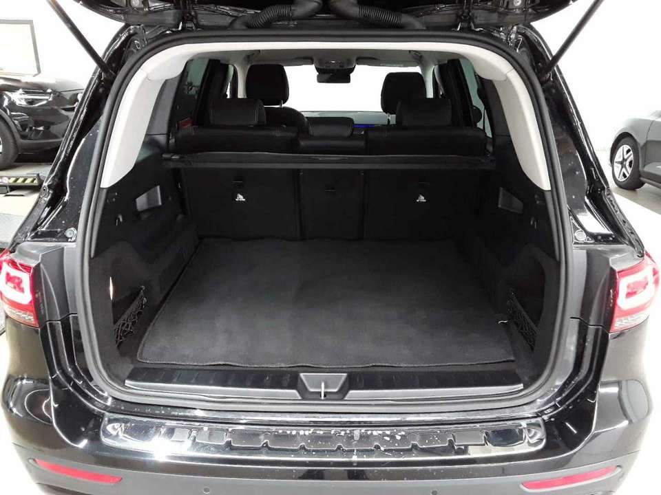Mercedes-Benz GLB 200 - Imagem 9