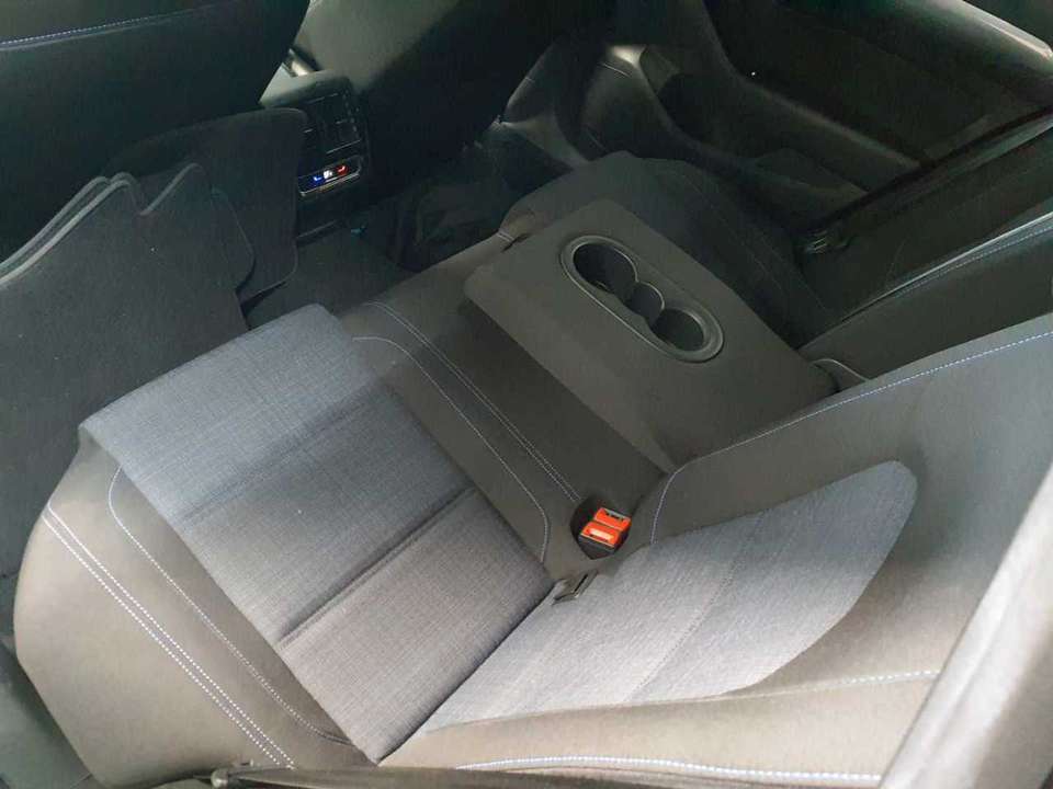 Volkswagen Passat - Imagem 8