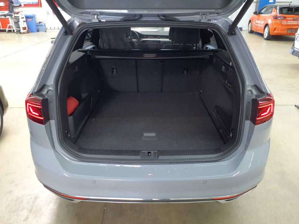 Volkswagen Passat - Imagem 9
