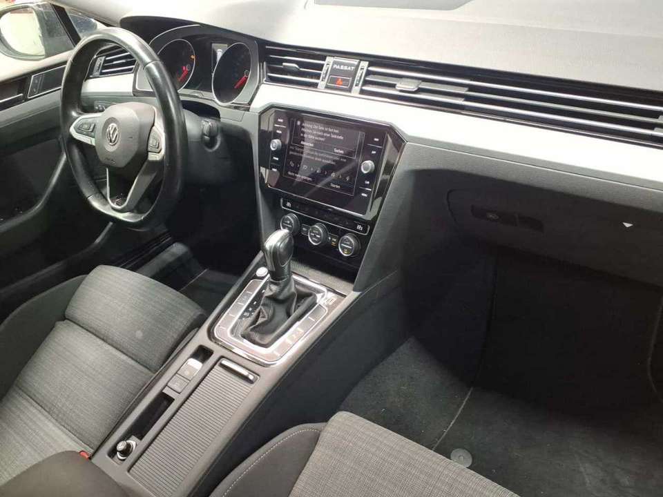 Volkswagen Passat - Imagem 12