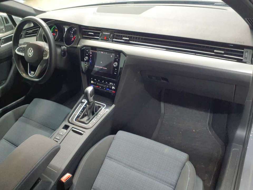 Volkswagen Passat - Imagem 12