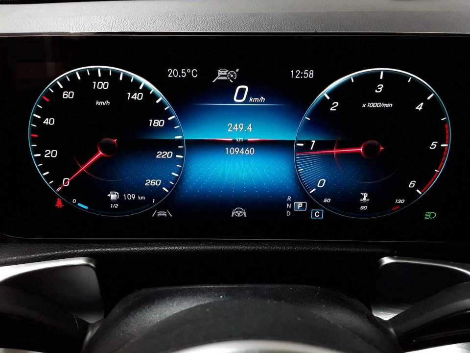 Mercedes-Benz GLB 200 - Imagem 14
