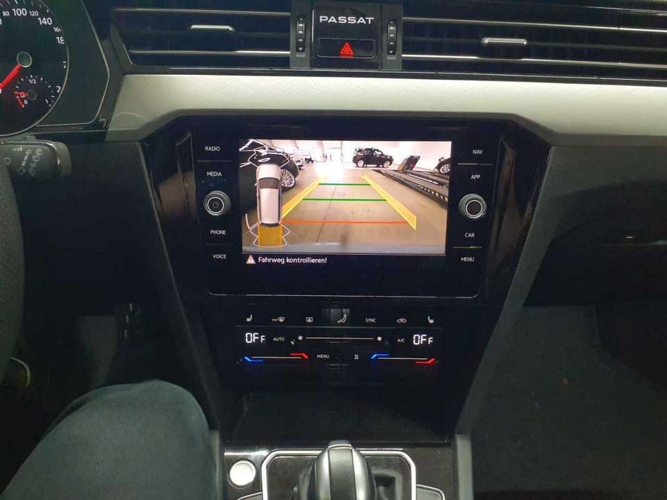 Volkswagen Passat - Imagem 13