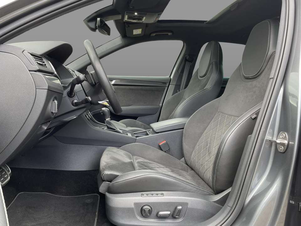 Skoda Superb - Imagem 12