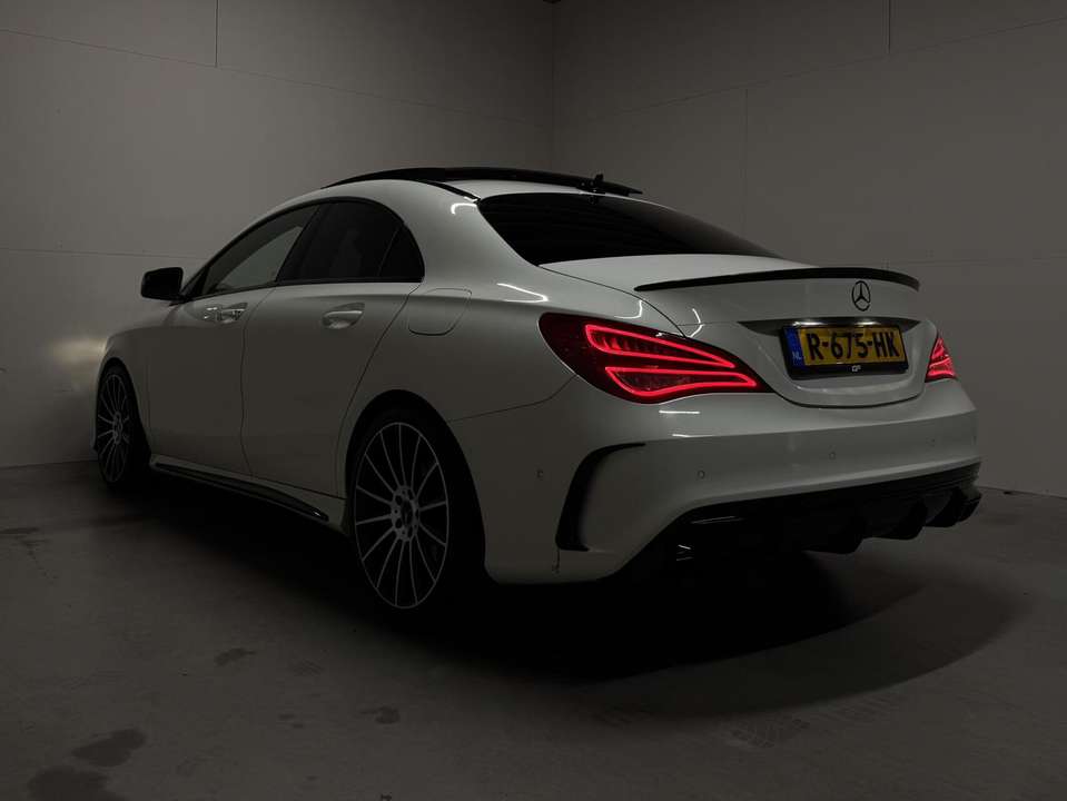 Mercedes-Benz CLA 200 - Imagem 14