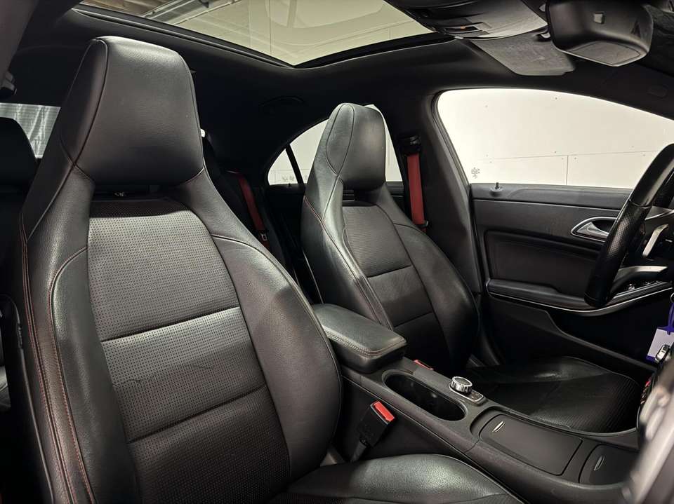 Mercedes-Benz CLA 200 - Imagem 20