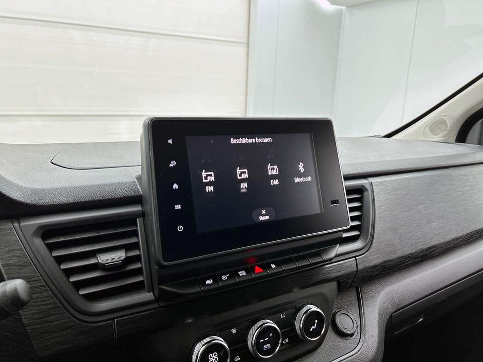 Renault Trafic - Imagem 13
