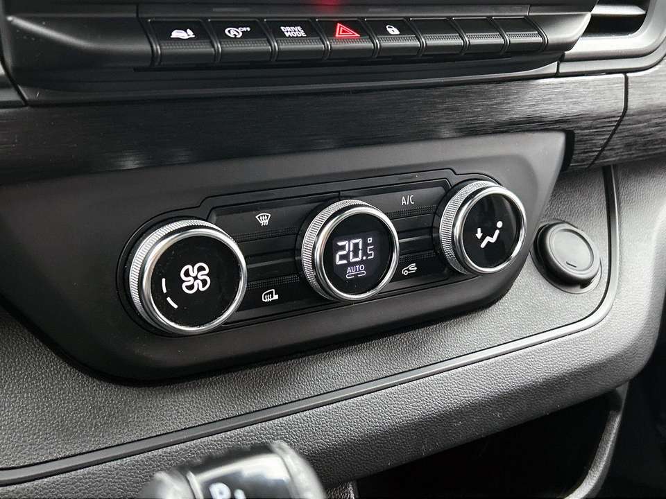 Renault Trafic - Imagem 18
