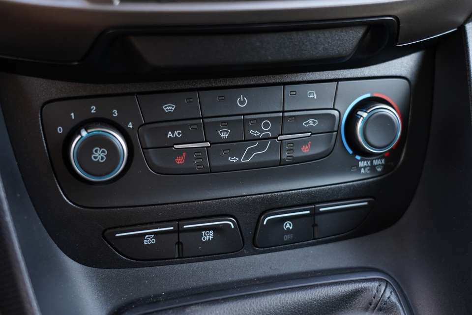 Ford Transit Connect - Imagem 11