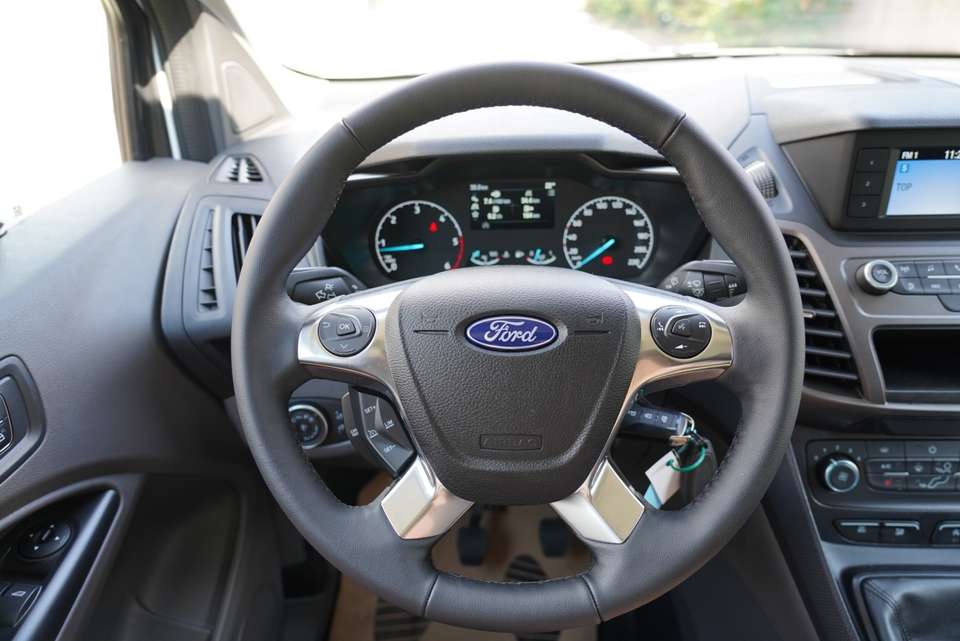 Ford Transit Connect - Imagem 15