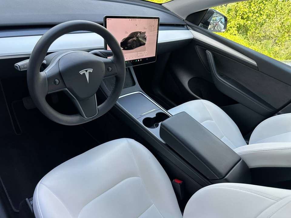 Tesla Model Y - Imagem 4