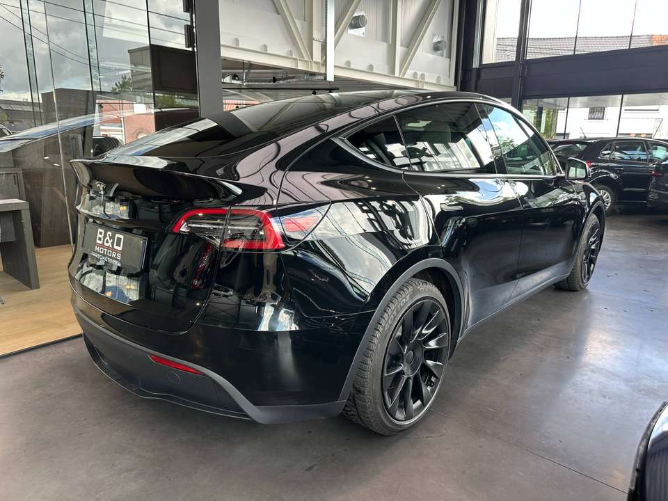 Tesla Model Y - Imagem 8
