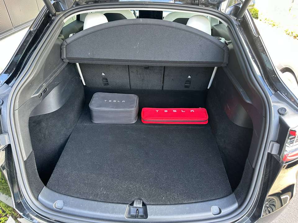Tesla Model Y - Imagem 12