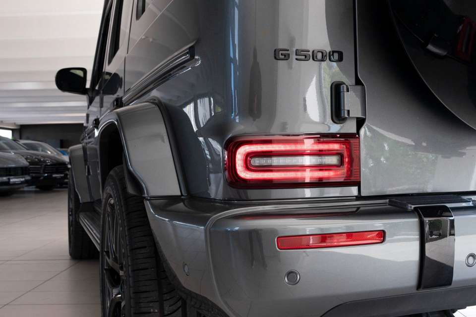 Mercedes-Benz G 500 - Imagem 12