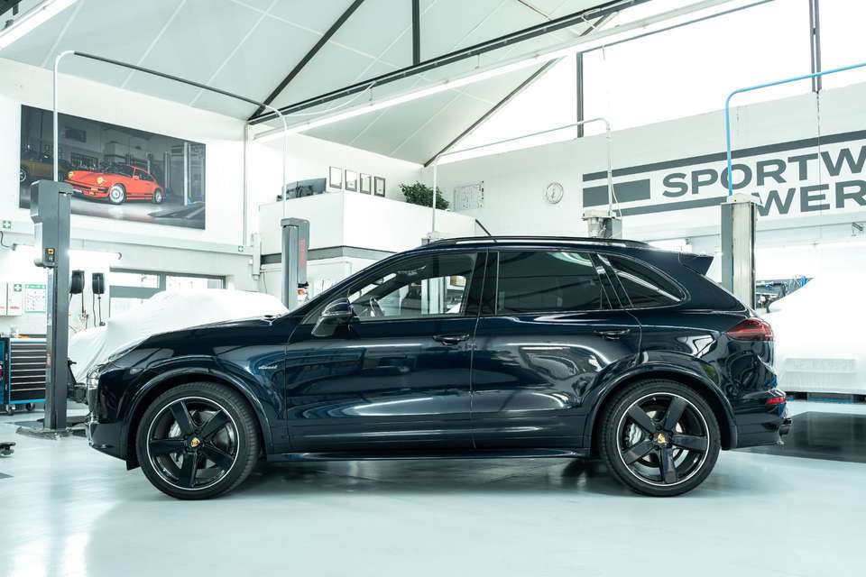 Porsche Cayenne - Imagem 9
